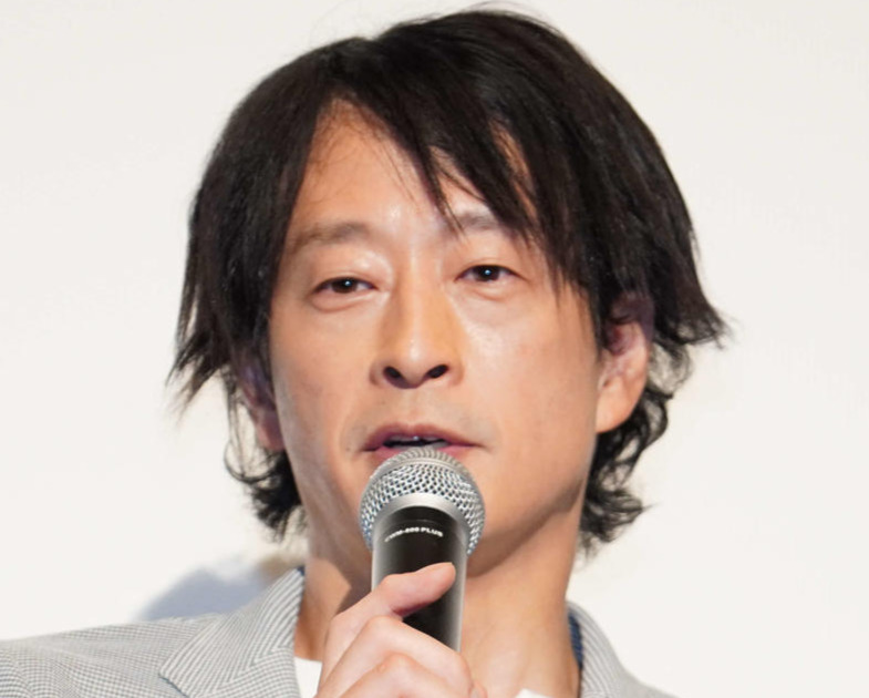 ジャーナリストの鈴木エイト氏（2023年8月撮影）