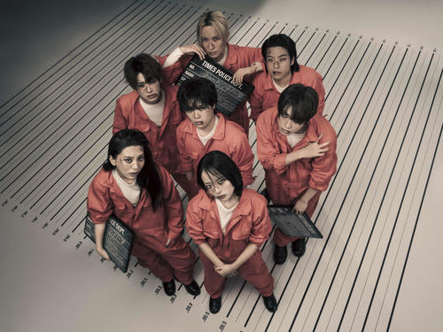GENIC、囚人服着用の新キービジュアル公開　過去最大ツアーのテーマは「TIMES」