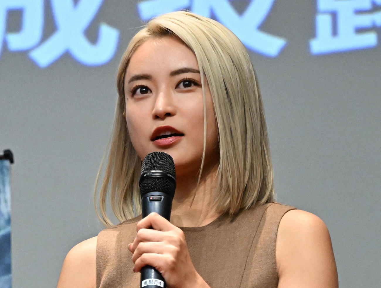 小島瑠璃子（2025年11月撮影）