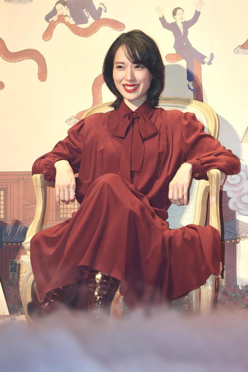 戸田恵梨香、ネトフリから細木数子さん役オファー「体格、年齢似ても似つかない。まさか私が…」 - ドラマ : 日刊スポーツ