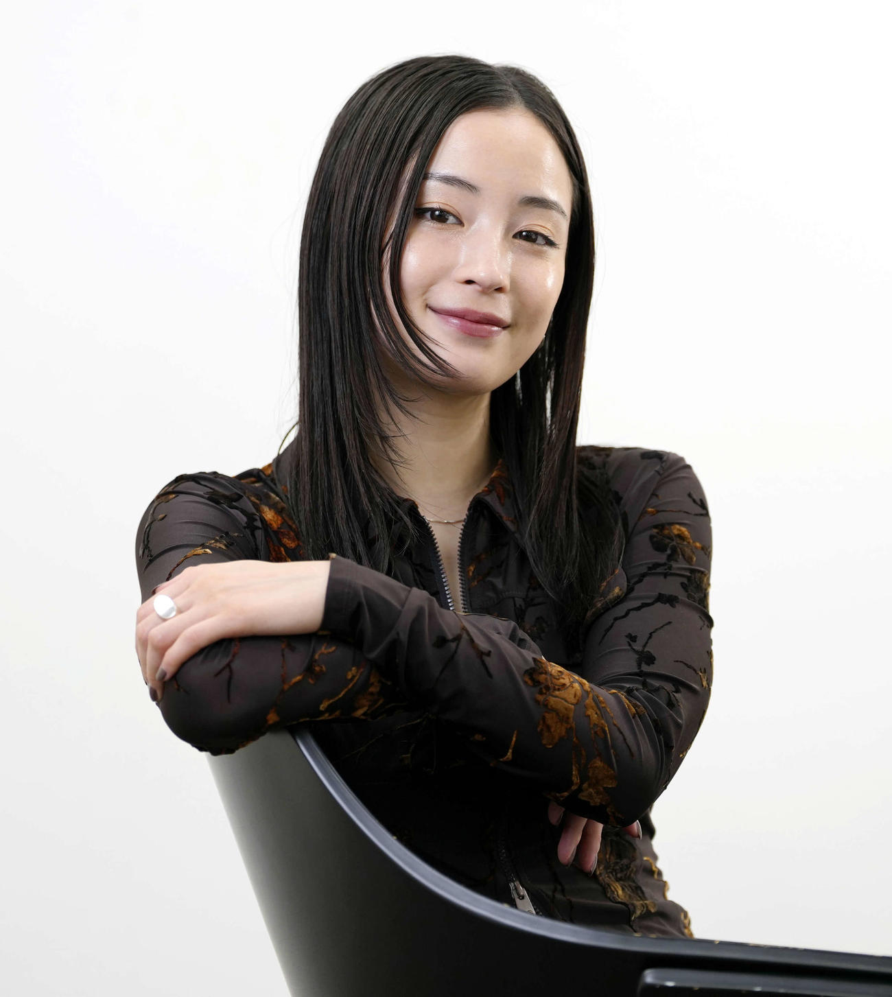 ブルーリボン賞主演女優賞を受賞した広瀬すず（撮影・小島史椰）