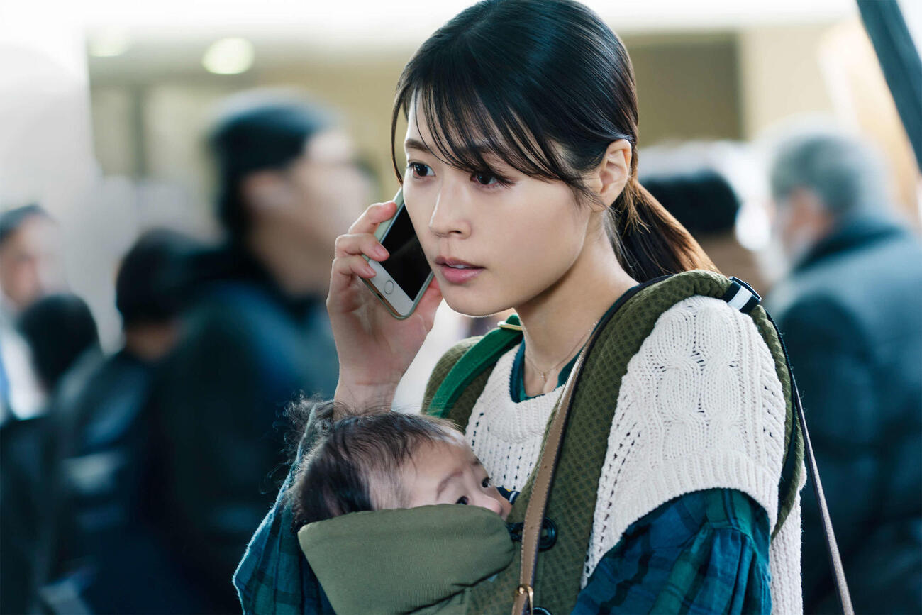 映画「マジカル・シークレット・ツアー」で母親役に初挑戦する有村架純（C）2026「マジカル・シークレット・ツアー」製作委員会