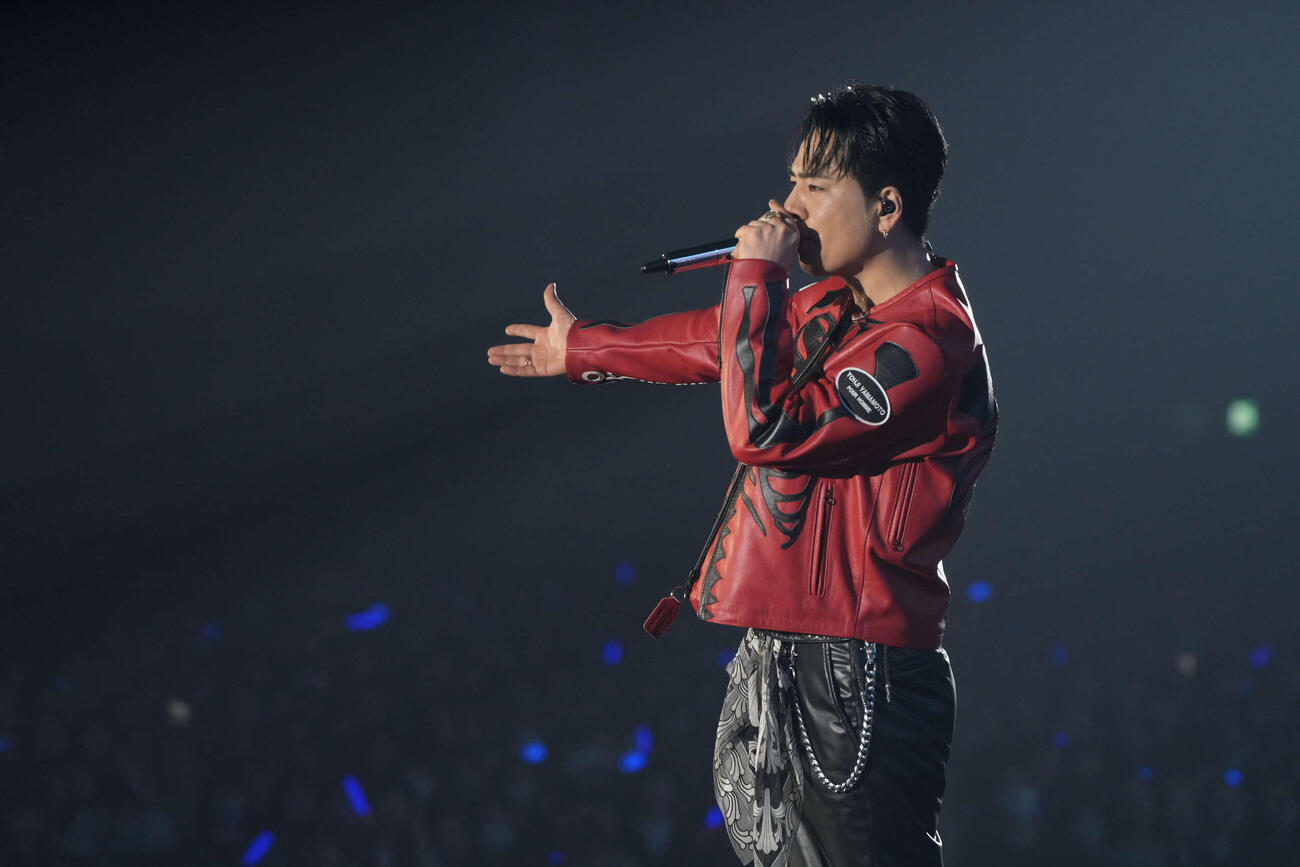 「øMI LIVE 2026　～INFINITY MOON～　Day3：FINAL NIGHT　～THE FUSION～」で歌唱するøMI