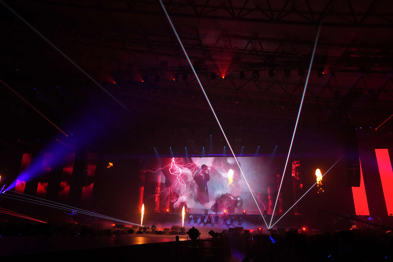 「øMI LIVE 2026　～INFINITY MOON～　Day3：FINAL NIGHT　～THE FUSION～」で歌唱するøMI