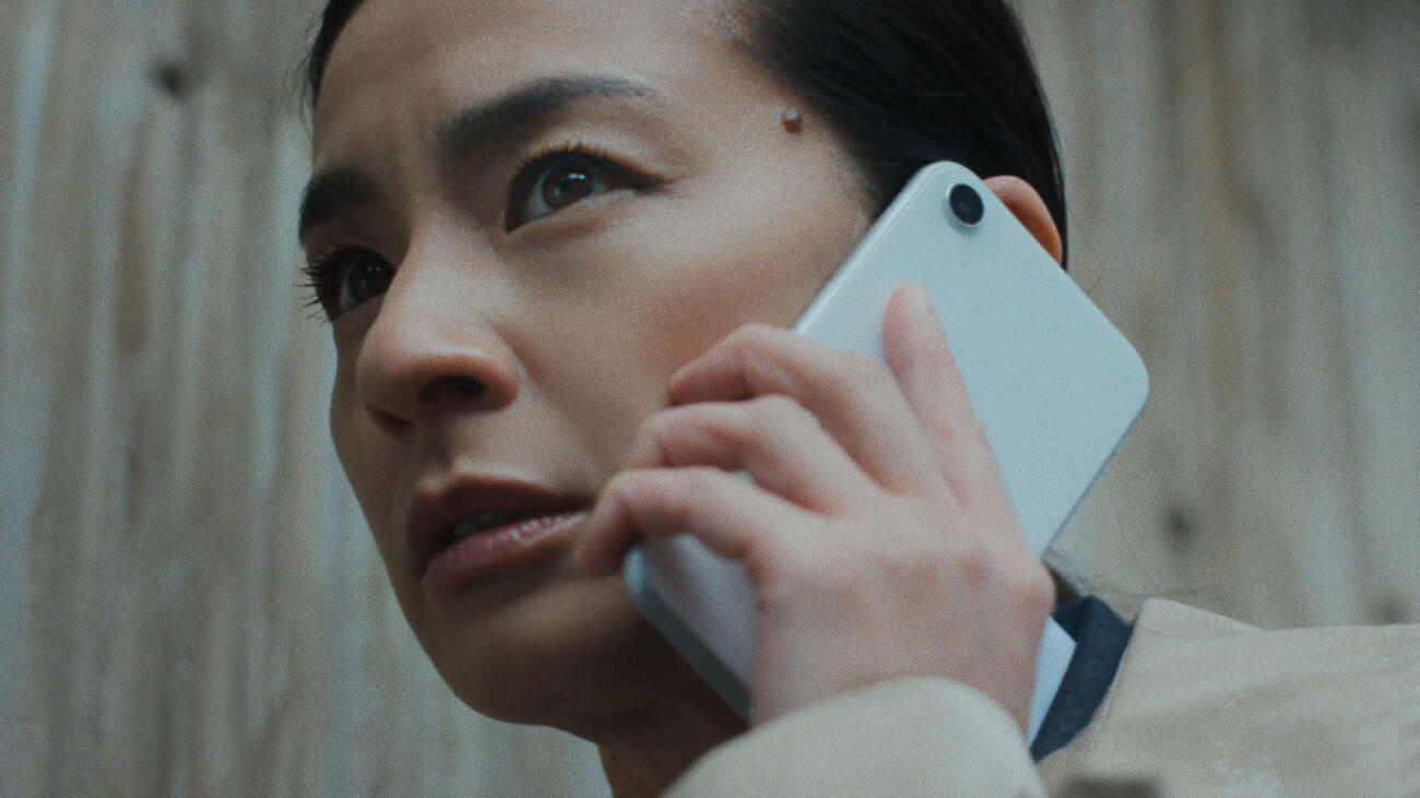 「デジホ」新CMに出演する尾野真千子