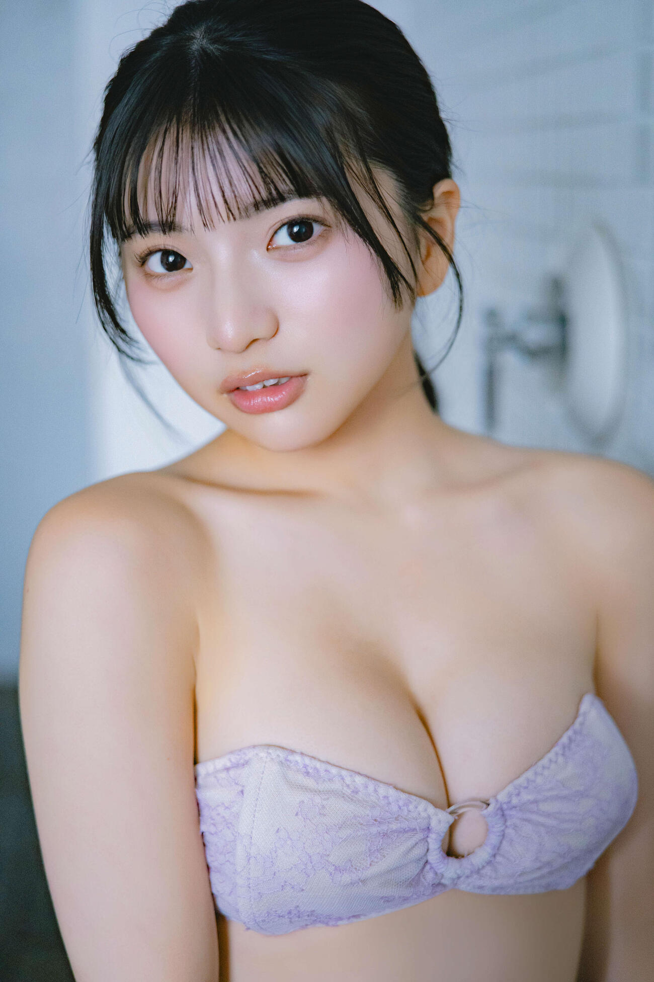 「ヤングキングBULL」の表紙グラビアを飾っている#Mooove!姫野ひなの　カメラマン：LUCKMAN（C）少年画報社