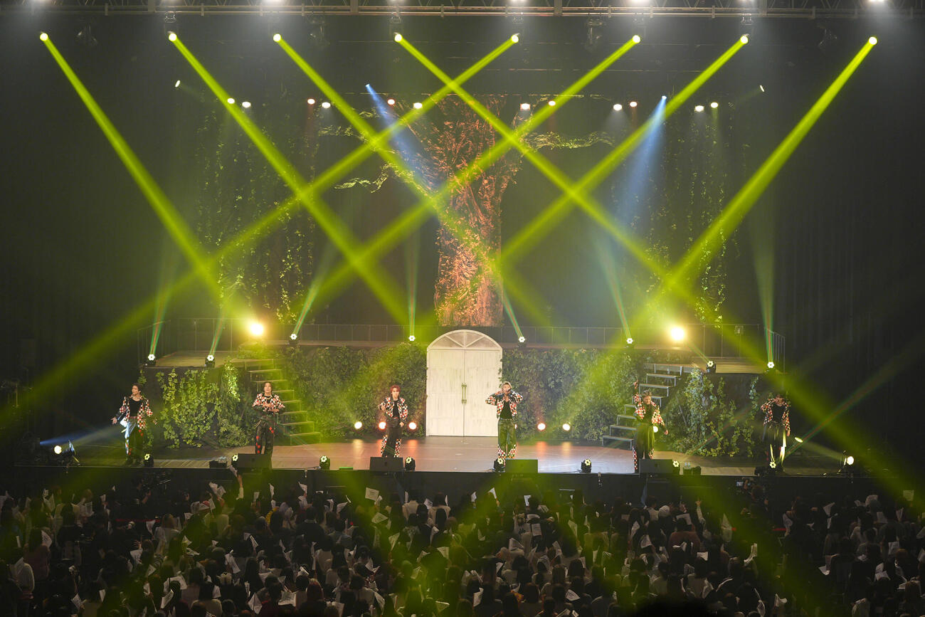 「LIL LEAGUE LIVE TOUR 2026　“Wonder Island”」でパフォーマンスするLIL LEAGUE
