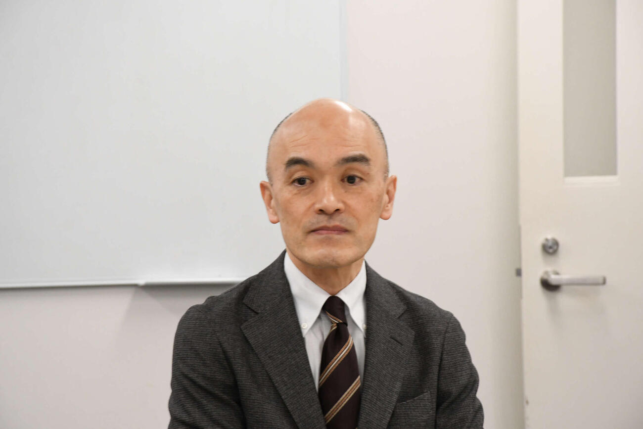 報道陣との取材会に出席した村上浩爾宝塚歌劇団社長（撮影・阪口孝志）