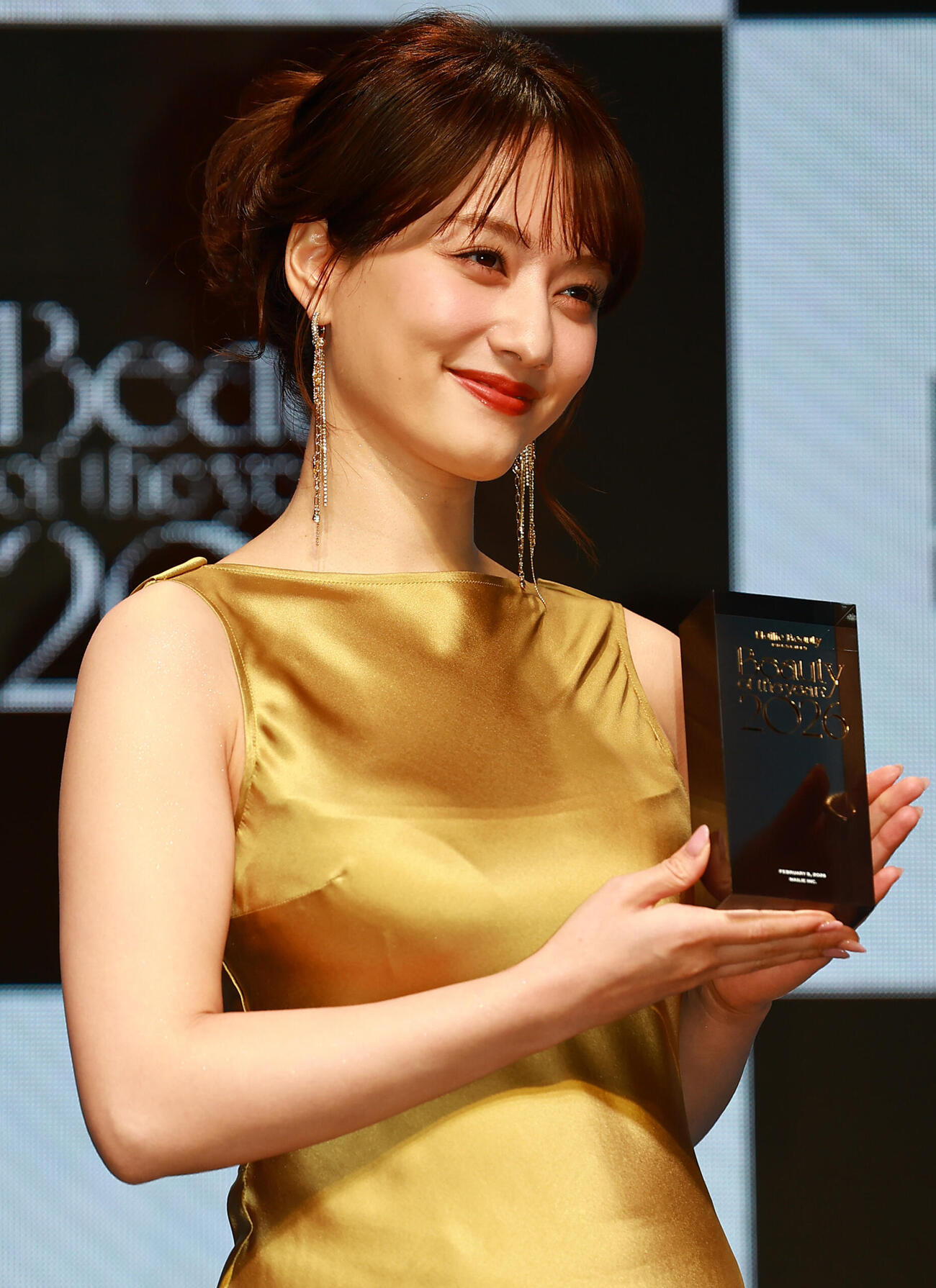 「Beauty of the year 2026」でアイ部門受賞の谷まりあ（撮影・野上伸悟）