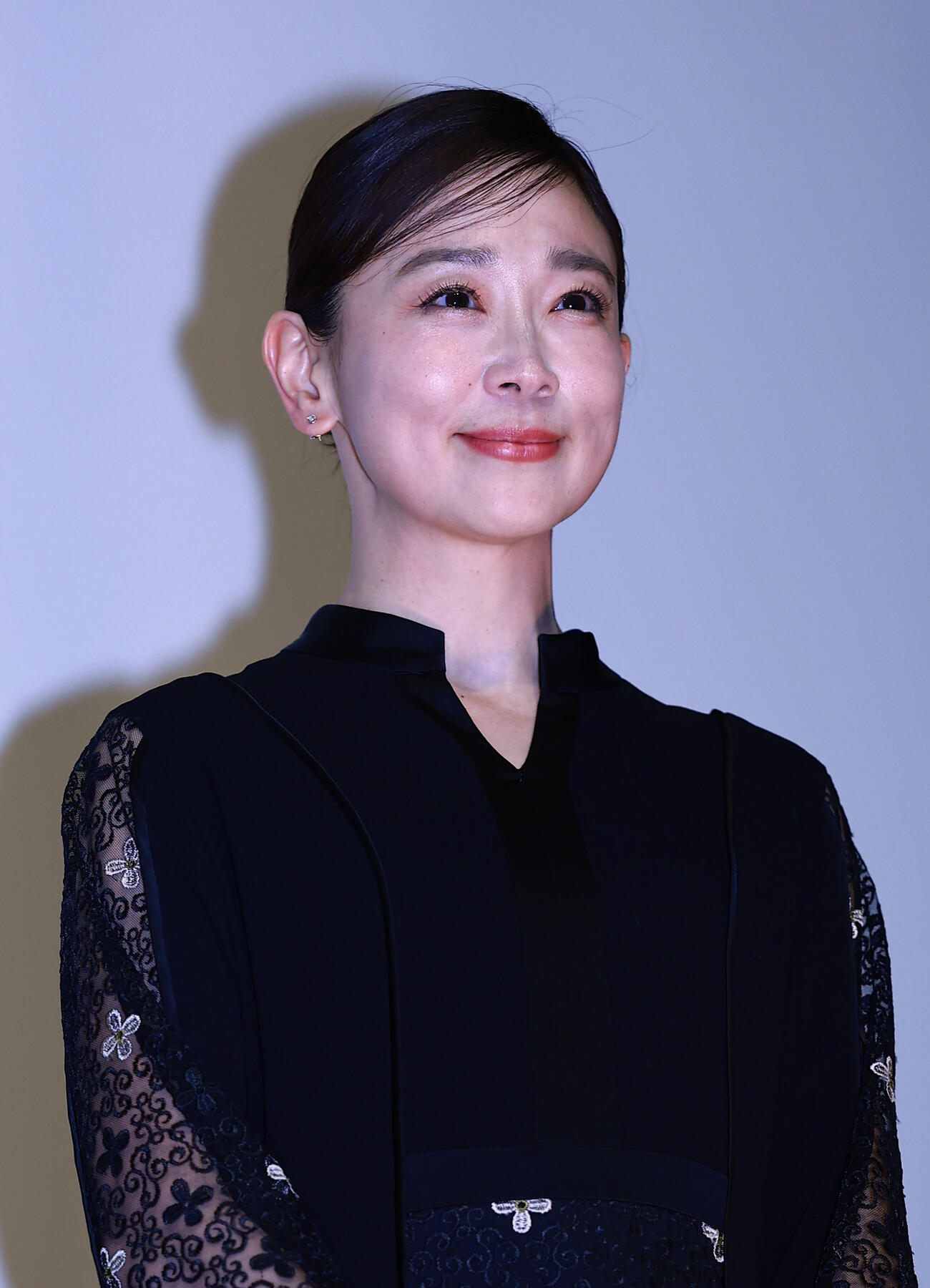 映画「たしかにあった幻」の初日舞台あいさつに登場した松尾翠（撮影・野上伸悟）