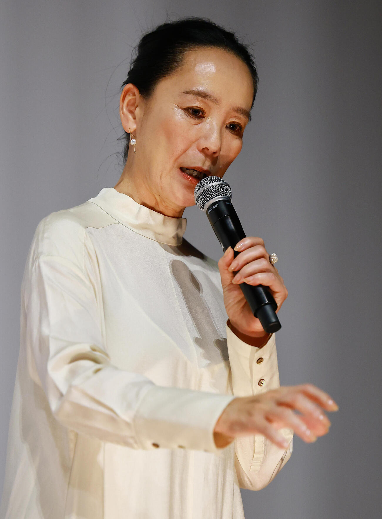 映画「たしかにあった幻」の初日舞台あいさつに登場した河瀬直美監督（撮影・野上伸悟）