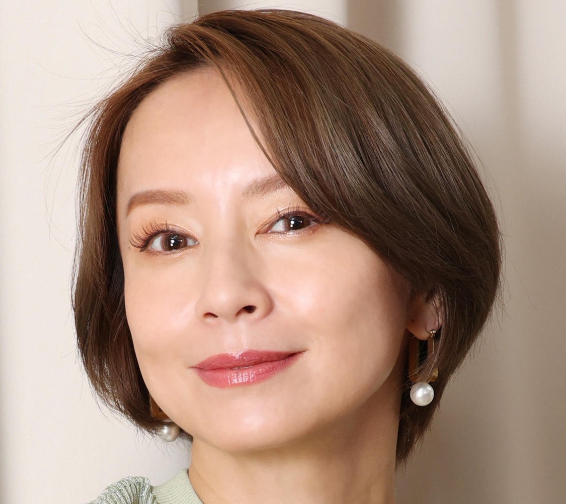 鈴木亜美（2023年撮影）