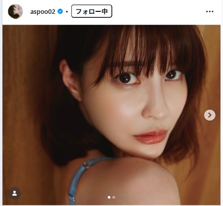 大胆露出姿を披露した岸明日香（岸明日香のインスタグラムから）