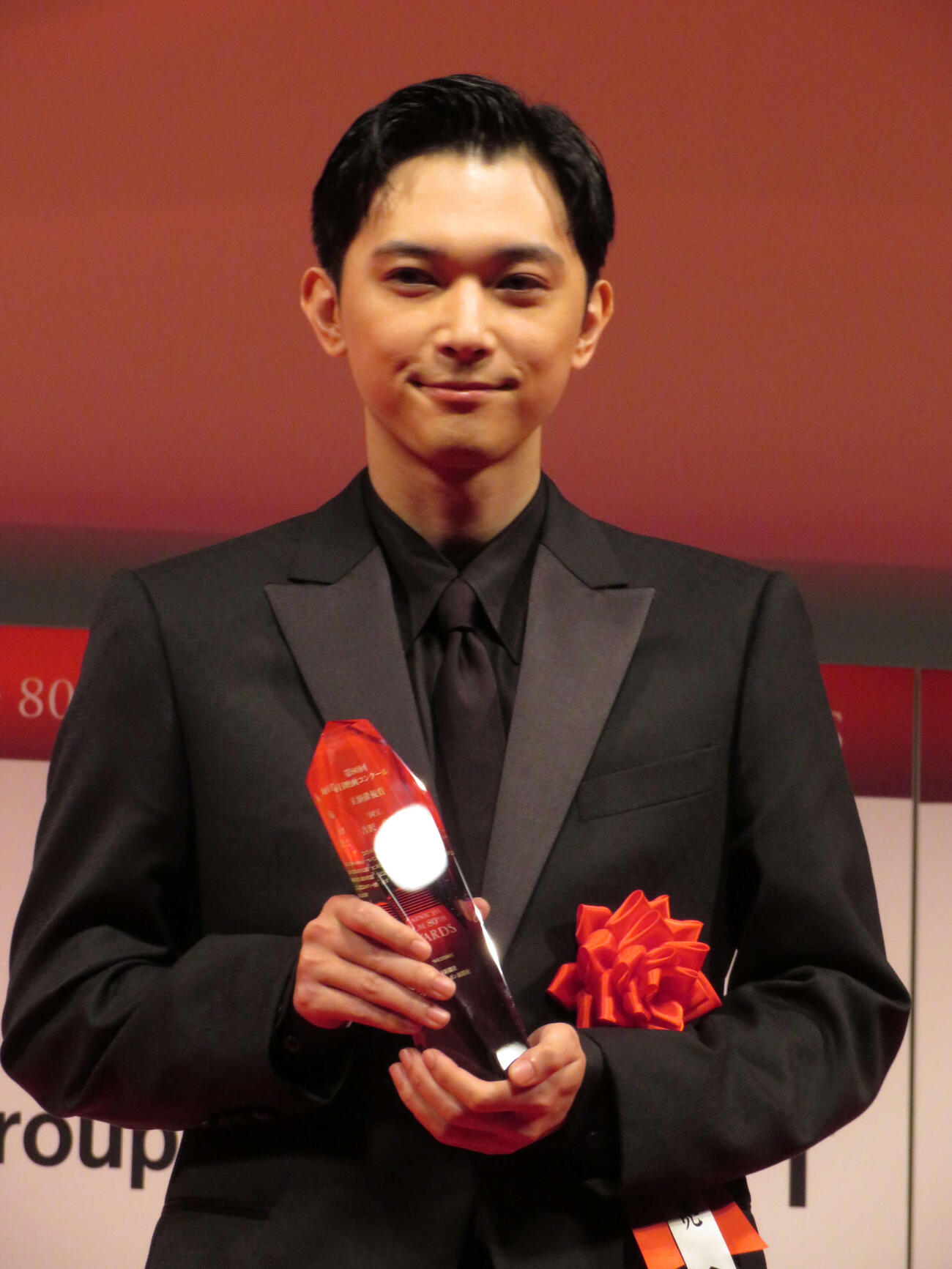 毎日映画コンクール贈呈式に登壇した「国宝」の吉沢亮（撮影・村上幸将）