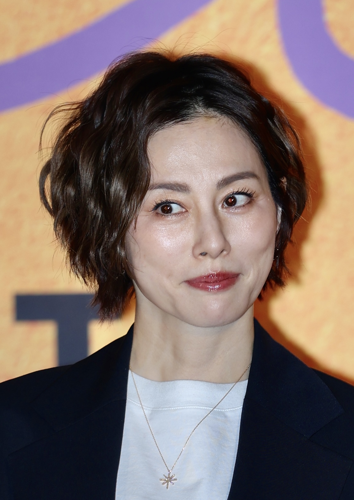ステージに登壇する米倉涼子（撮影・河田真司）
