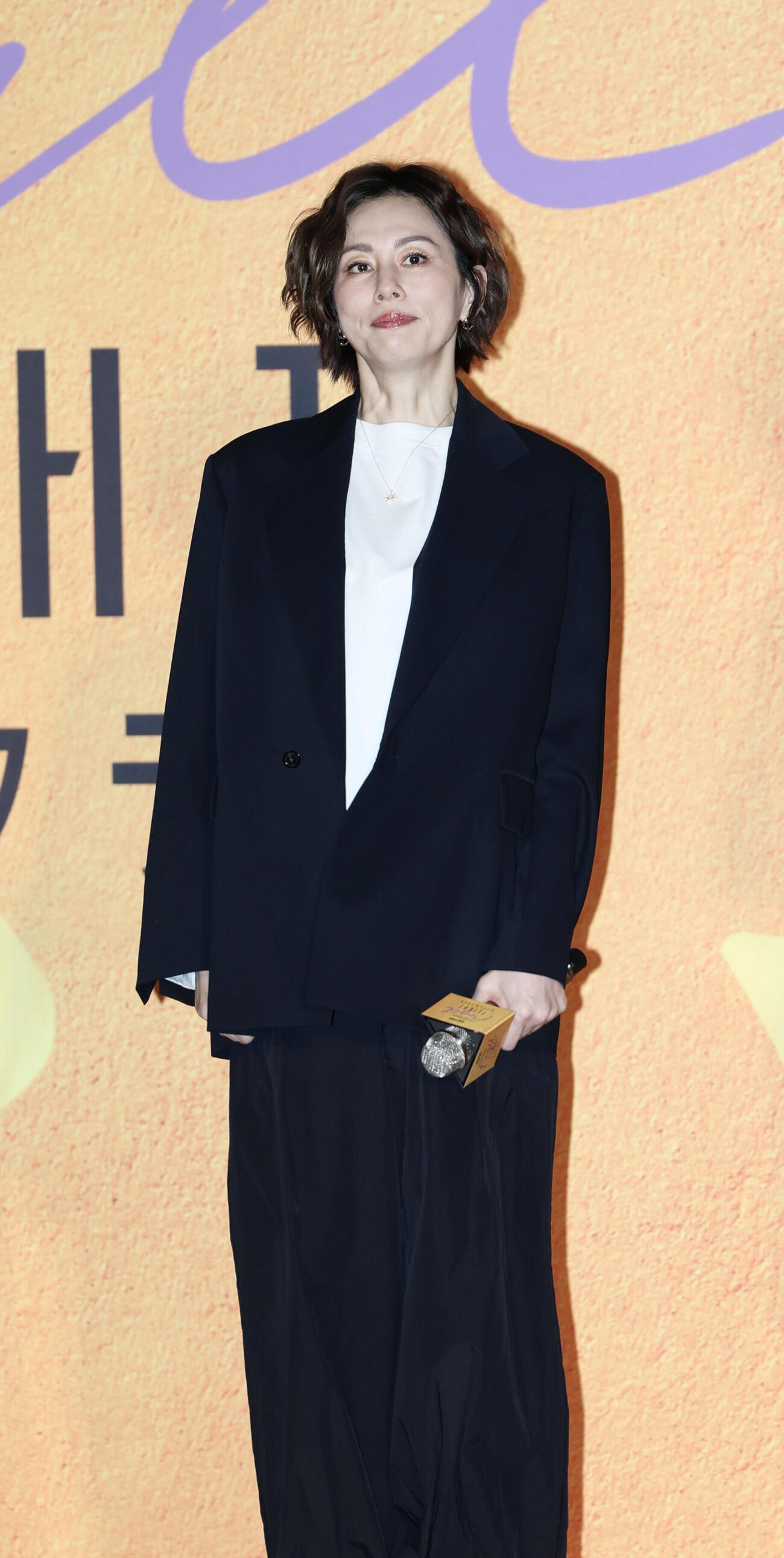 ステージに登壇する米倉涼子（撮影・河田真司）