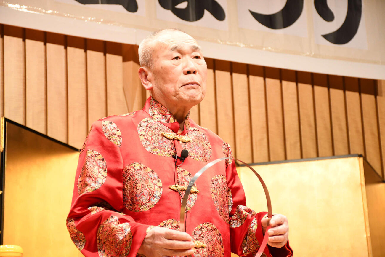 関西演芸協会まつりに出演したゼンジー北京（撮影・阪口孝志）