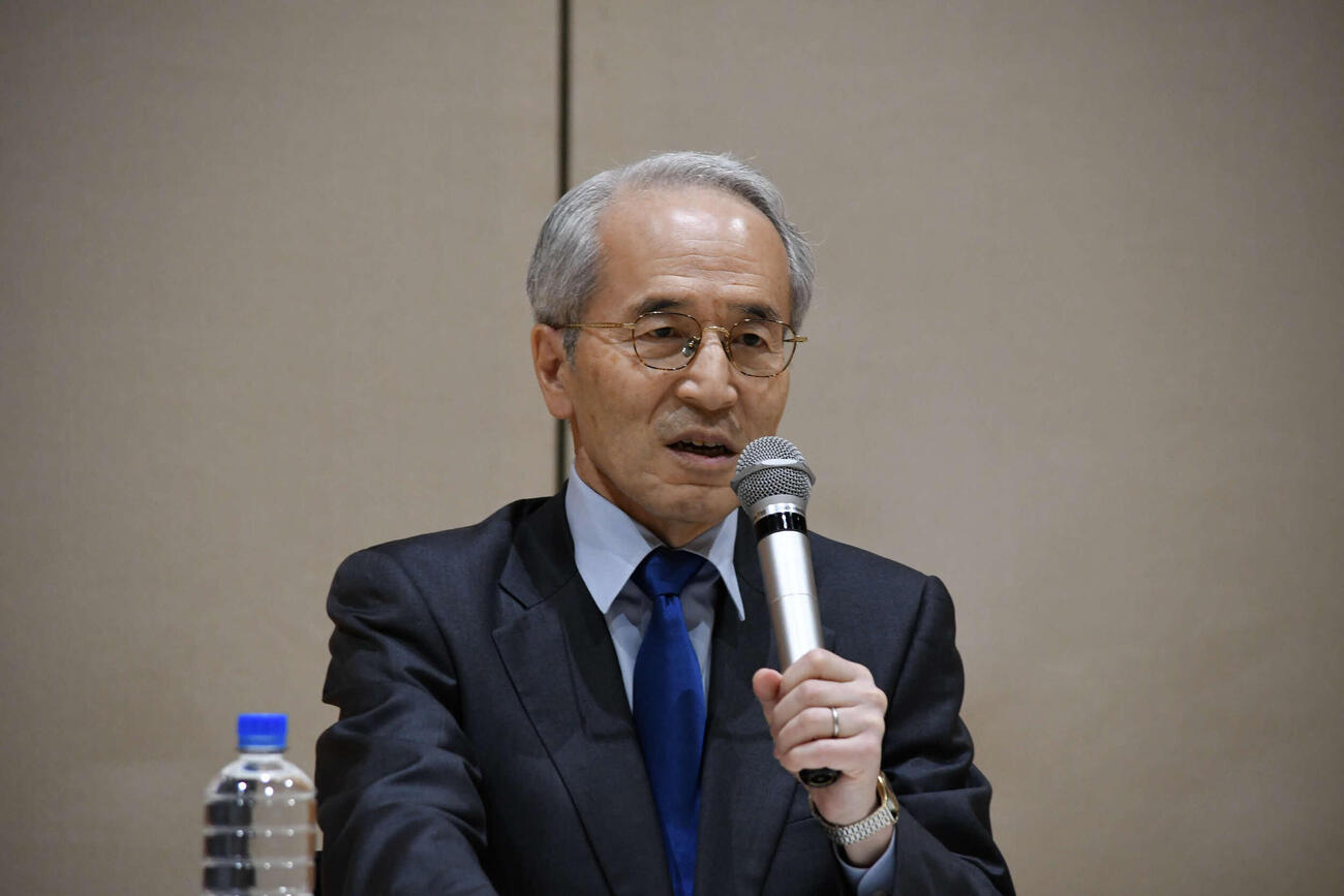 記者会見に応じた読売テレビの松田陽三社長（撮影・阪口孝志）
