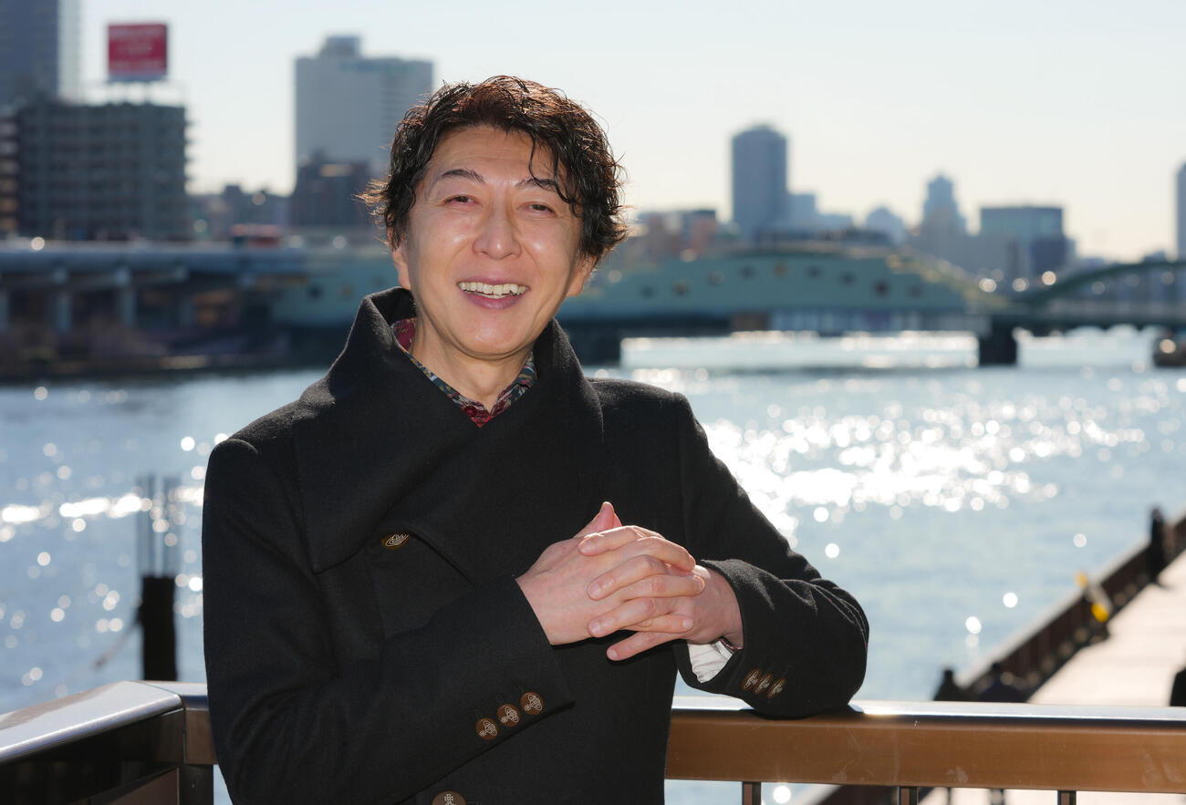 幅広いジャンルで活躍を見せる篠井英介（撮影・垰建太）