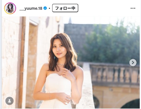 デコルテ大胆露出ドレス姿（林ゆめのインスタグラムから）