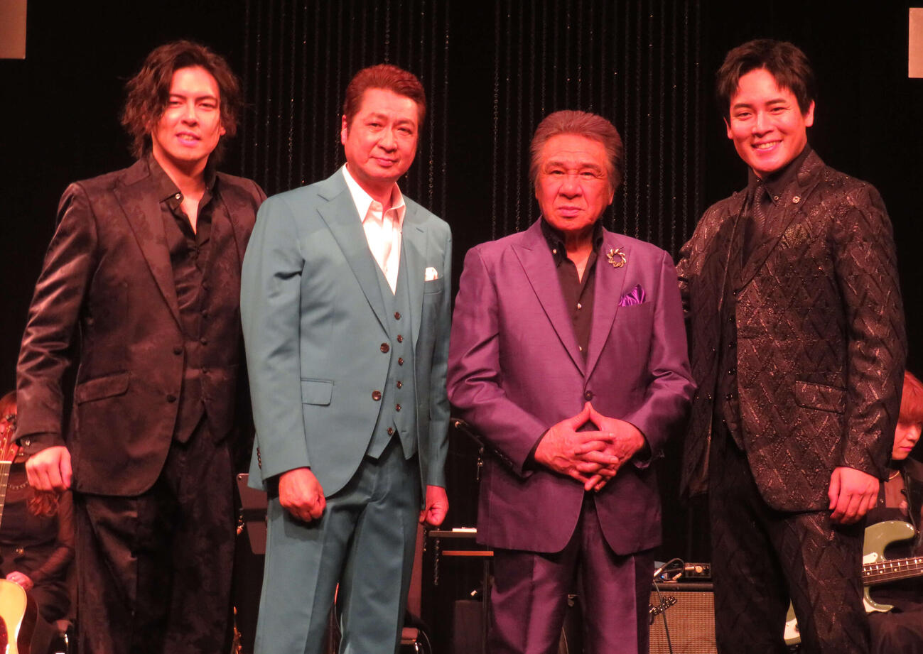 「木村家ファミリーコンサート」を行った、左から木村竜蔵、山川豊、鳥羽一郎、木村徹二