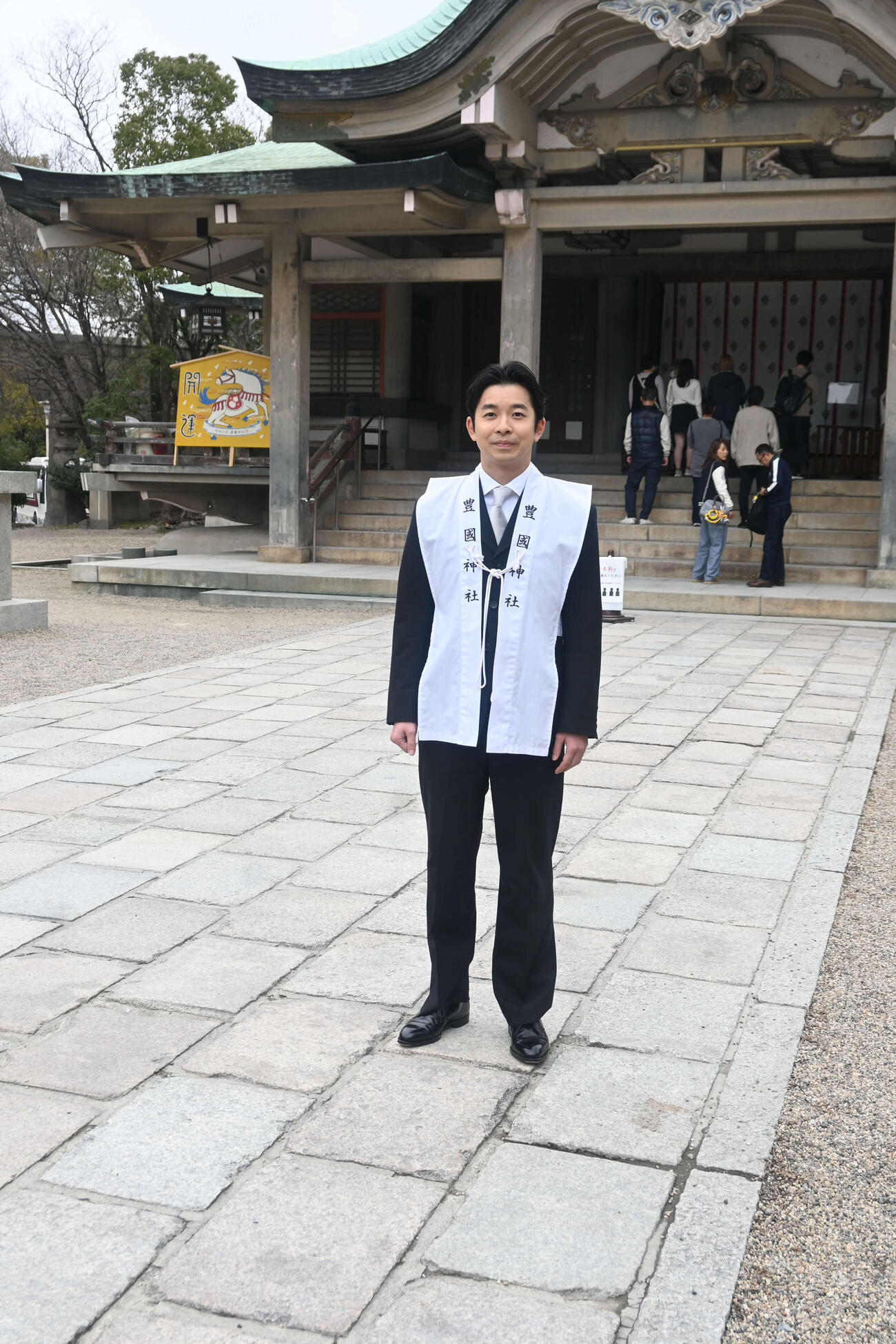 豊國神社で行われた「豊臣秀長公慰霊祭」に参加した仲野太賀（撮影・松浦隆司）