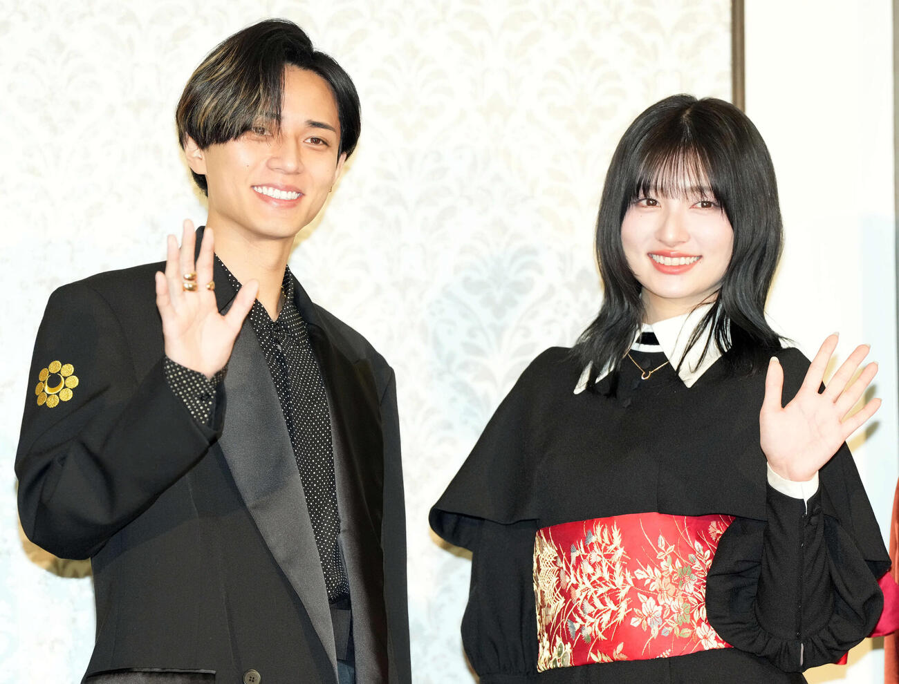 映画「鬼の花嫁」の制作報告会に登壇した永瀬廉（左）と吉川愛（撮影・たえ見朱実）