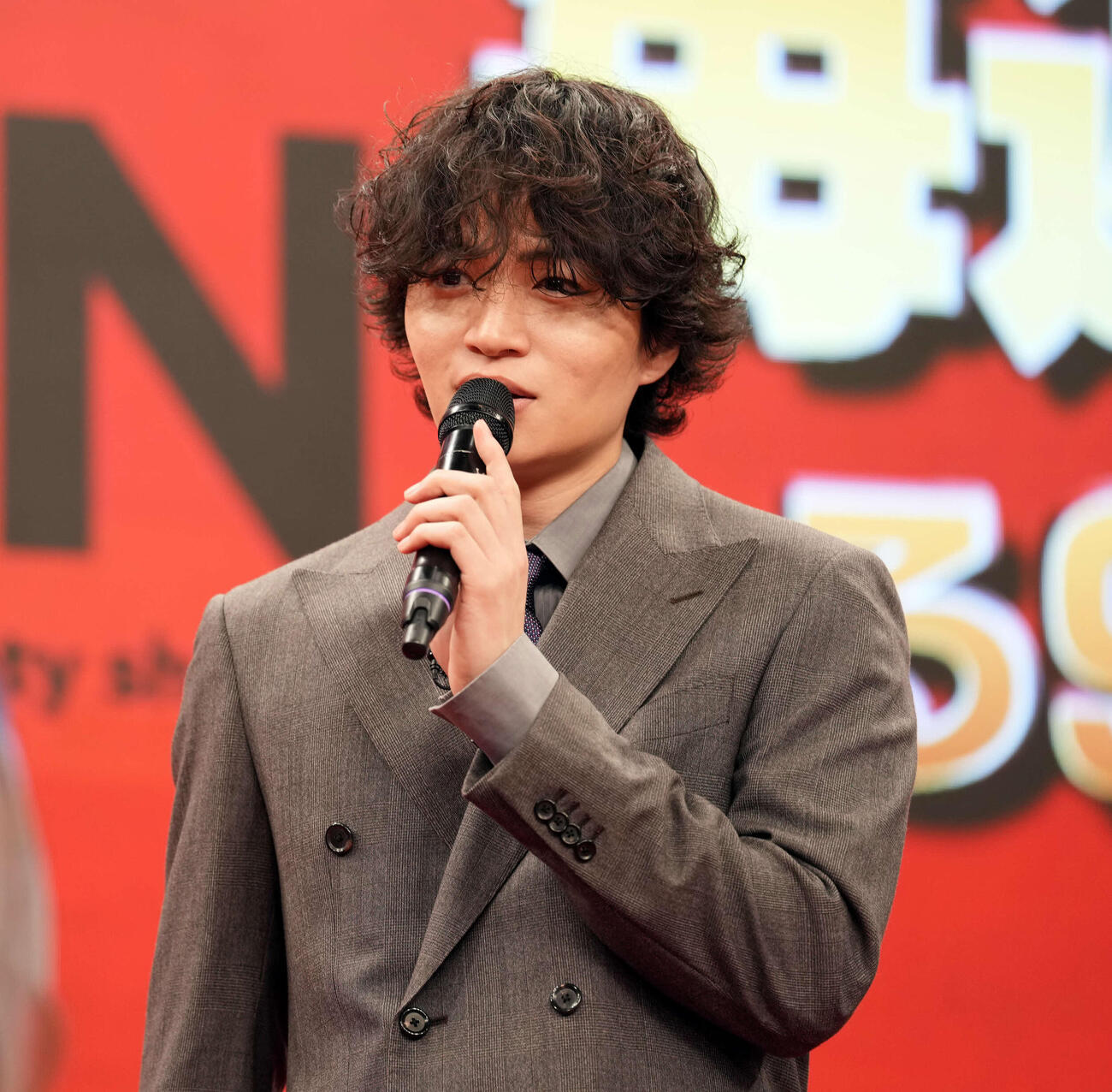 登壇しトークするtimeleszの菊池風磨（撮影・小島史椰）