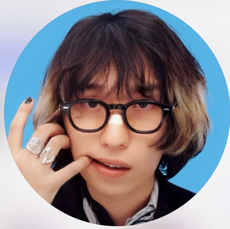 Mega Shinnosukeのインスタグラムから