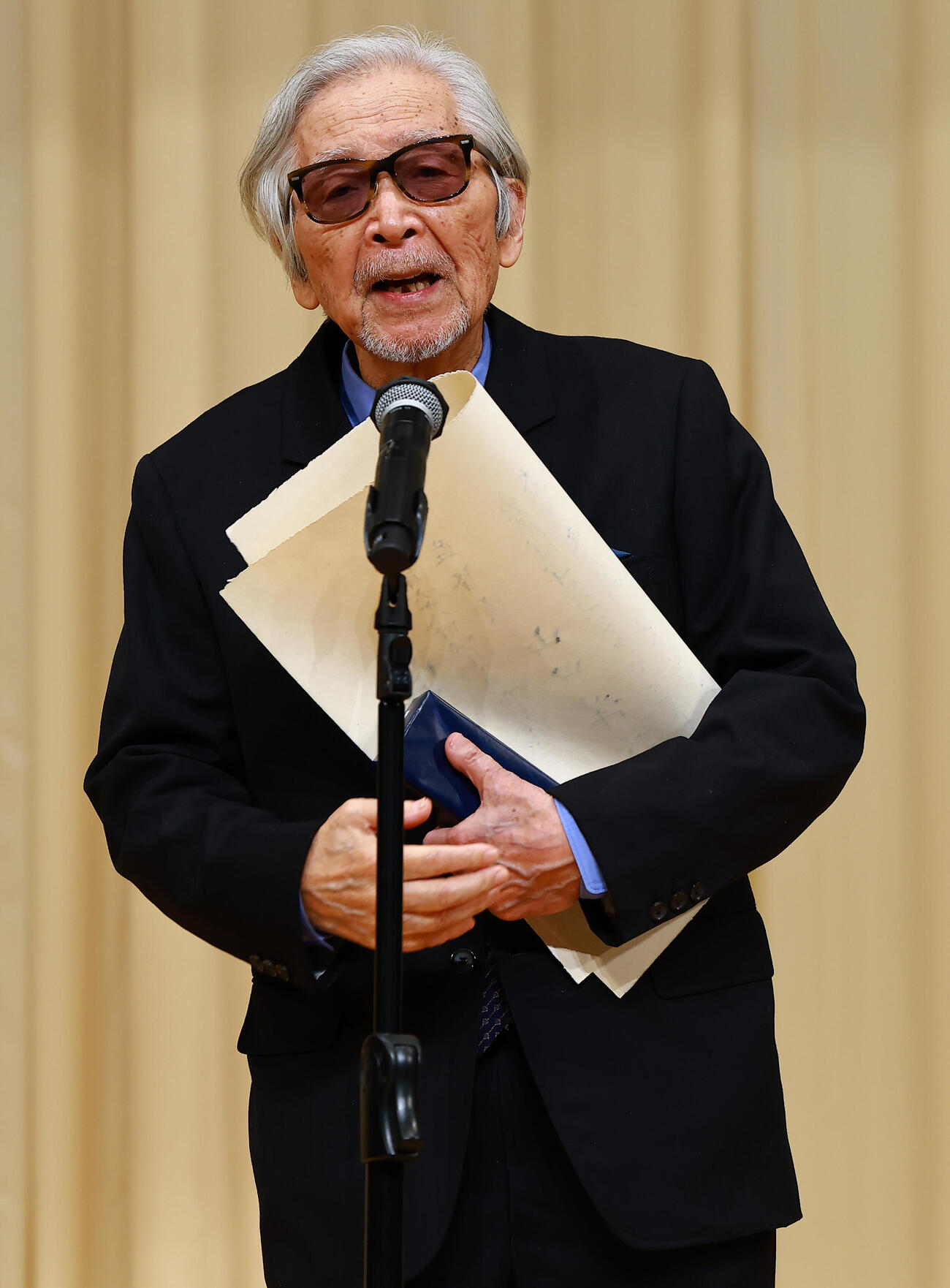 スピーチする監督賞の山田洋次監督（撮影・野上伸悟）