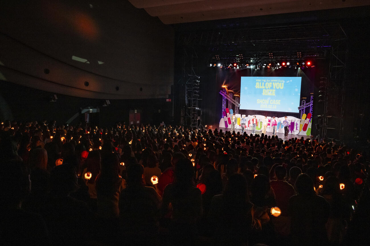 The 2nd Japan Single「All of You」発売記念ショーケースを開催したRIIZE（田中聖太郎写真事務所撮影）