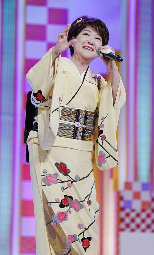 川中美幸の新曲「暖流桜」が好評　来年デビュー50周年を暖流に乗って桜満開にと今から意欲満々