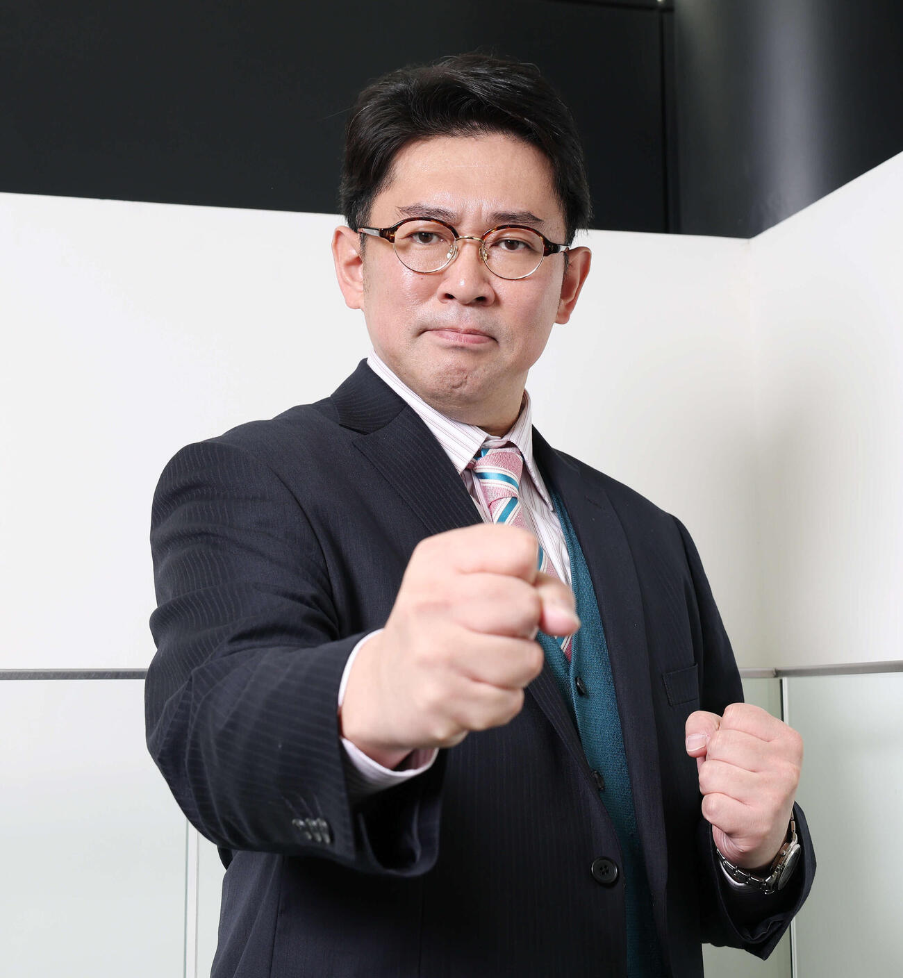 「未来のムスコ」で上司役を演じるビビる大木（撮影・宮地輝）