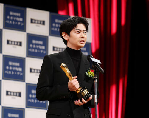 黒崎煌代「涙が出るほど嬉しい」キネ旬授賞式で阿部サダヲの「パーンッという声いい」憧れ明かす