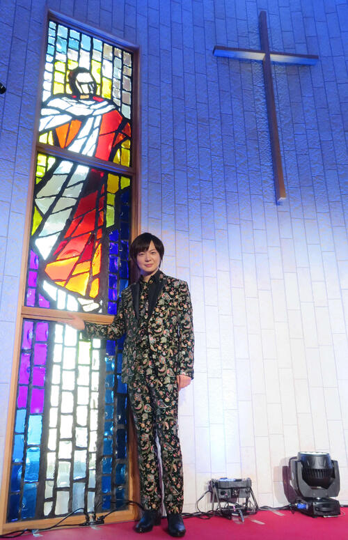 竹島宏、デビュー25周年で初の教会ライブ　聖歌隊とコラボに感激「音楽の視野が広がりました」