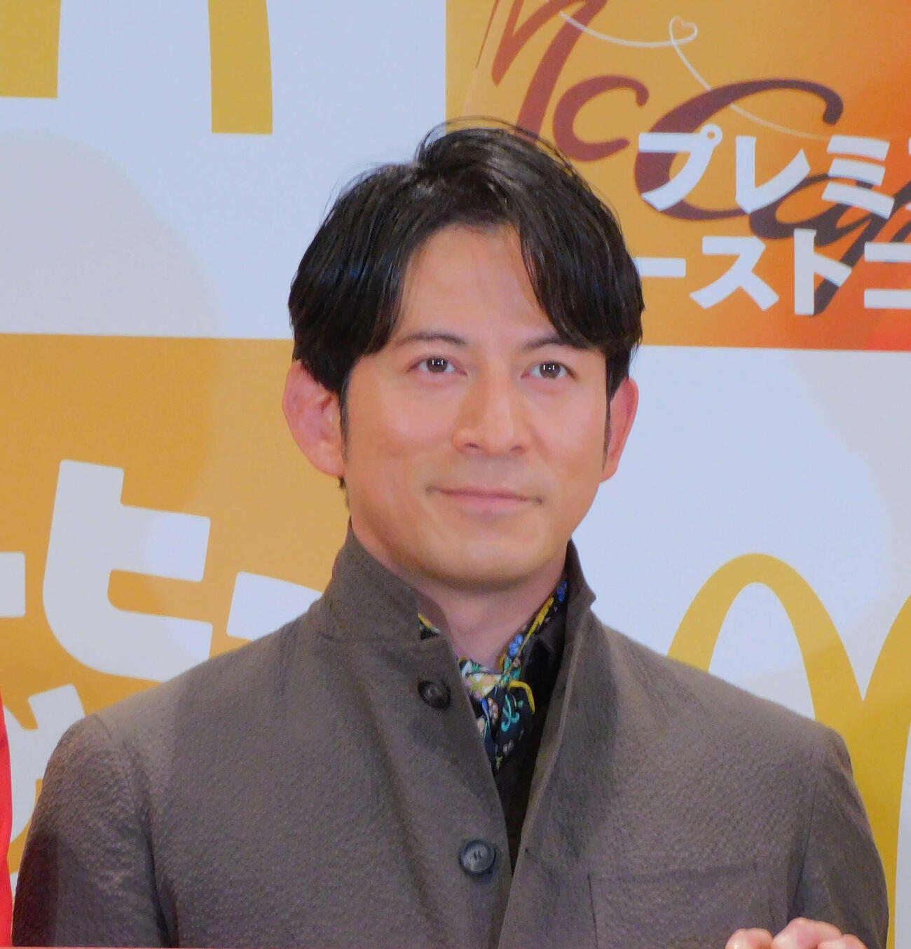 マクドナルドのプレミアムローストコーヒーリニューアル発表イベントに登壇した岡田准一（撮影・寺本吏輝）