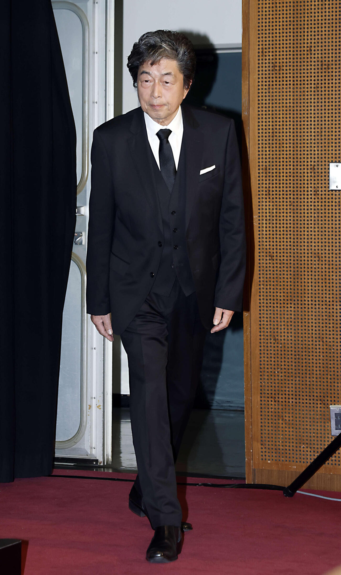 2027年大河ドラマ「逆賊の幕臣」出演者発表会見に登壇した中村雅俊（撮影・山本朝陽）