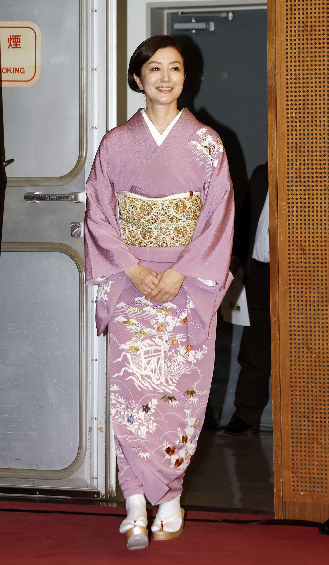 2027年大河ドラマ「逆賊の幕臣」出演者発表会見に登壇した鈴木京香（撮影・山本朝陽）