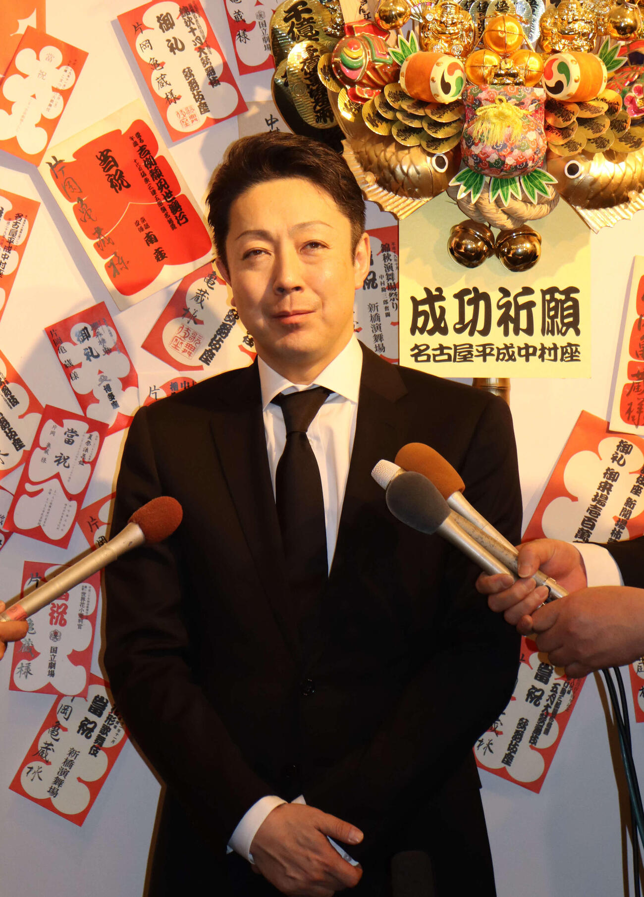 片岡亀蔵さんお別れの会に参列した8代目尾上菊五郎