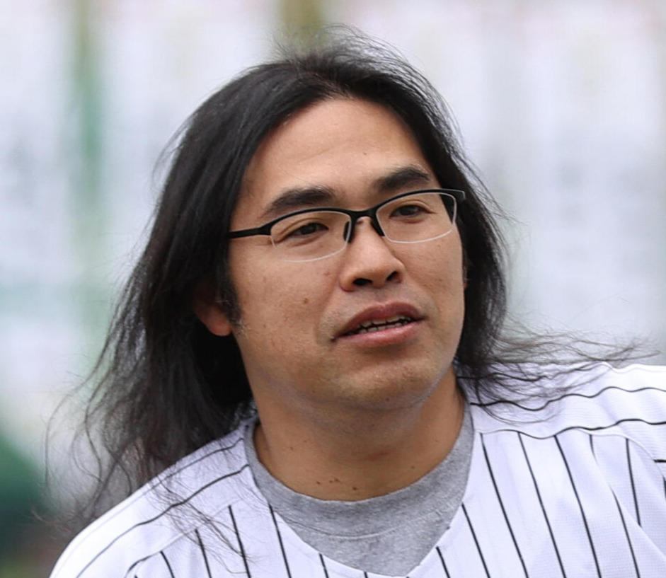 ロッチ中岡創一（2026年2月撮影）