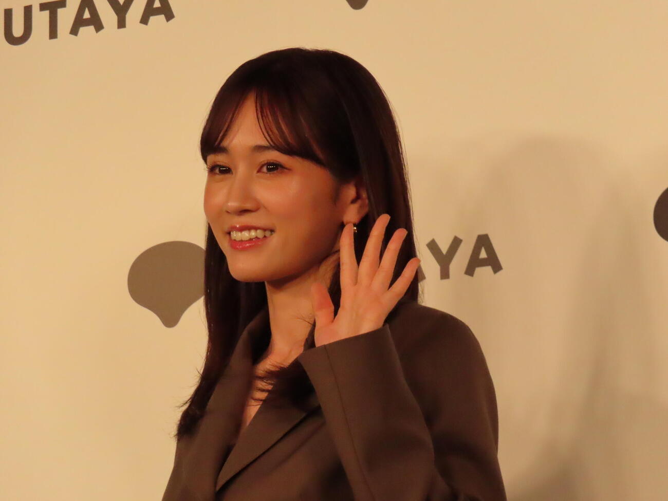 写真集「Beste」の発売記念会見を行った前田敦子