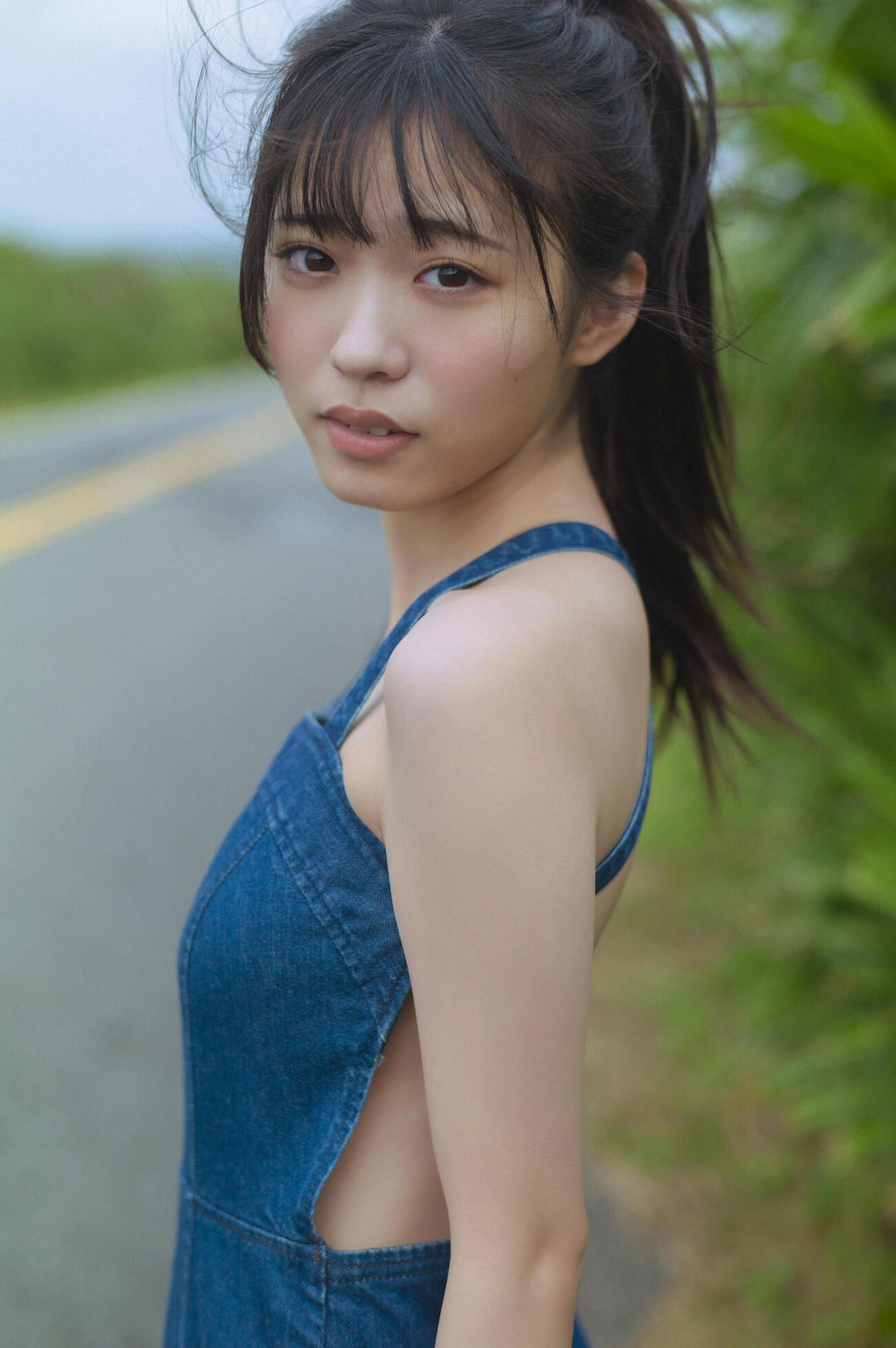 金澤亜美1st写真集「プロローグ」より