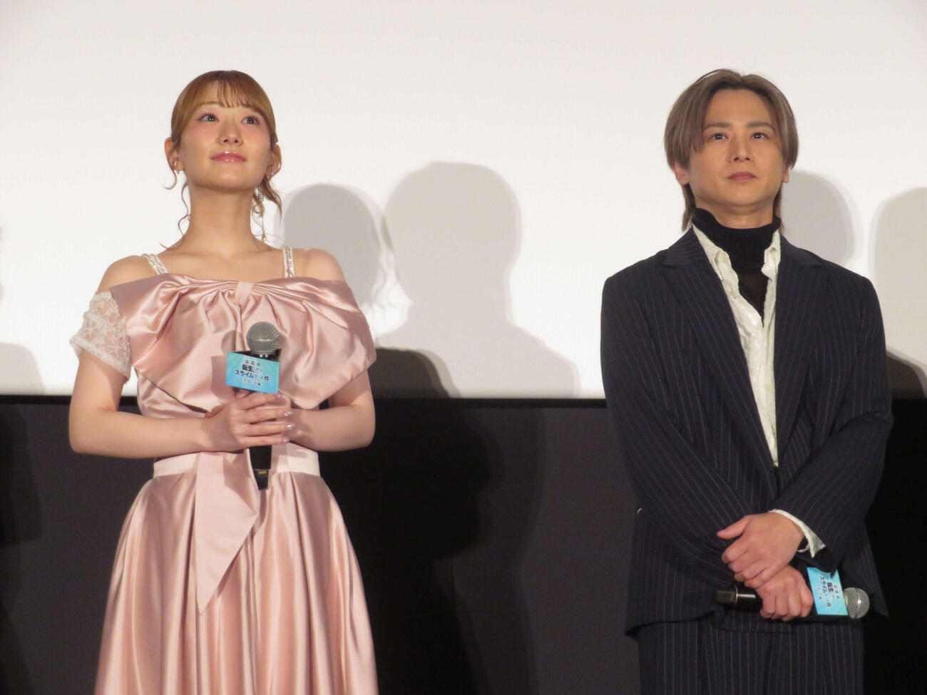 「劇場版　転生したらスライムだった件　蒼海の涙編」公開記念舞台あいさつに登壇した岡咲美保、堂本光一