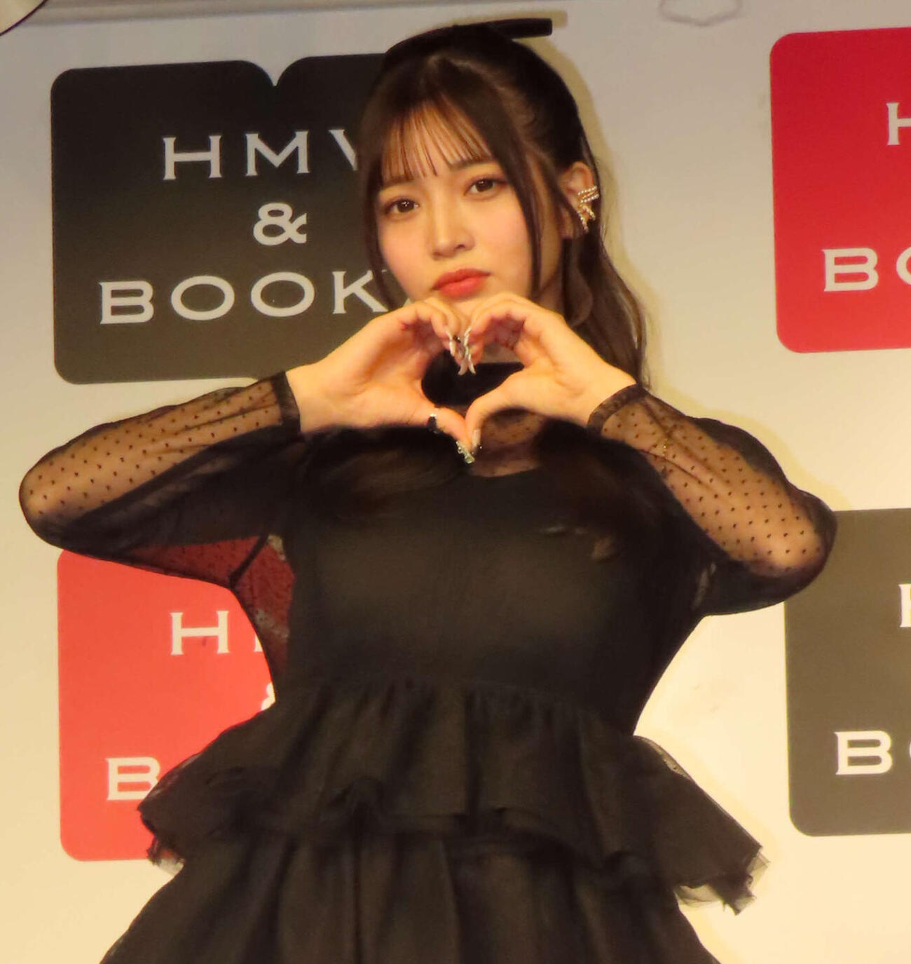 黒嵜菜々子（2024年1月撮影）