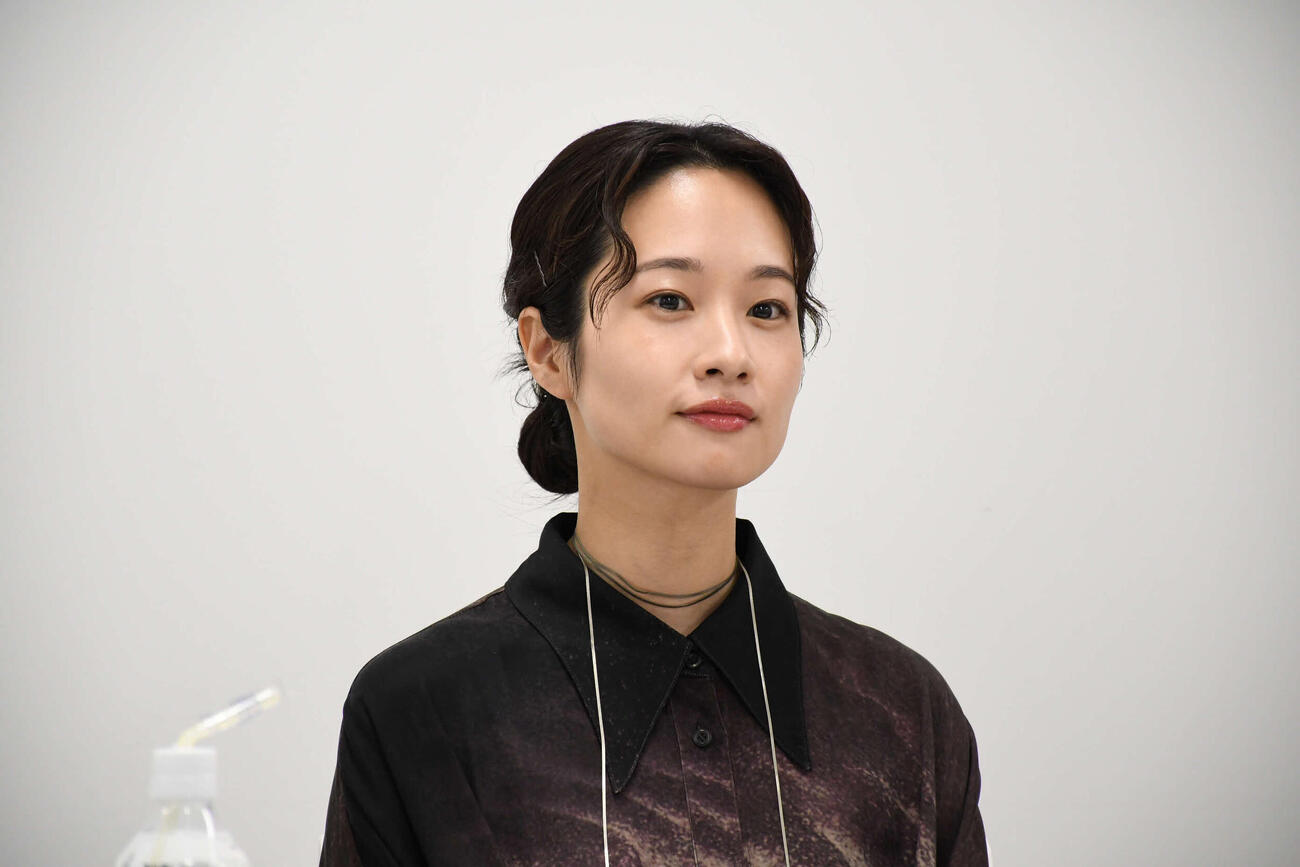 舞台「砂の女」に出演する藤間爽子（撮影・阪口孝志）
