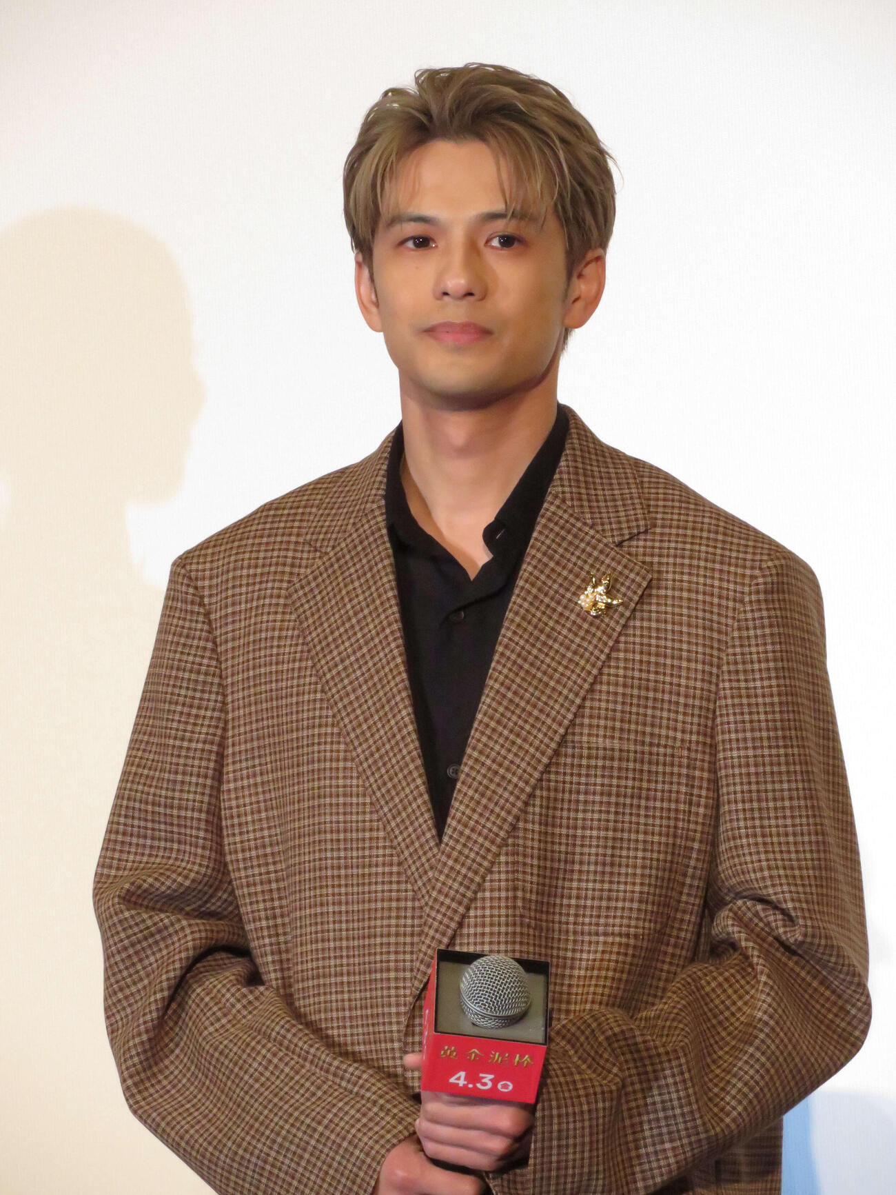 映画「黄金泥棒」完成披露上映会に登壇した森崎ウィン（撮影・村上幸将）