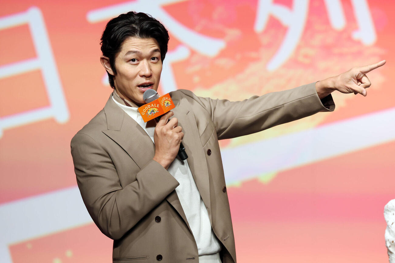 「キリングッドエール」5000万本突破！大反響御礼発表会で話す鈴木亮平（撮影・宮地輝）