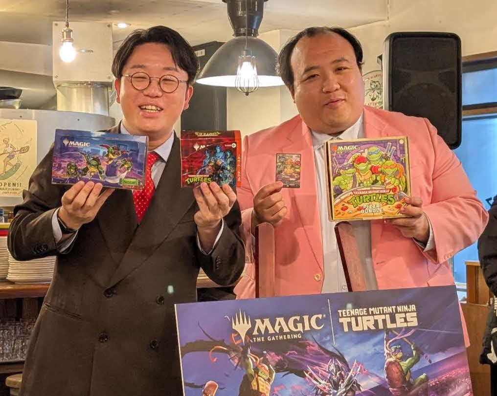 「マジック：ザ・ギャザリング－ミュータント　タートルズ」発売PRイベントに出席したママタルト
