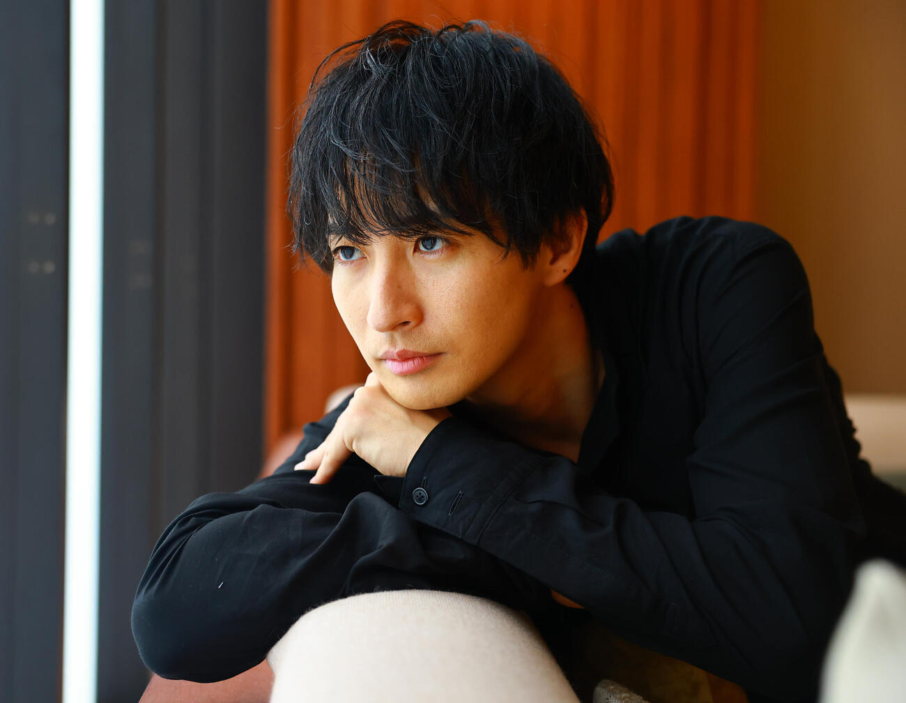 俳優、モデル、カメラマンと、ジャンルを問わず活躍中の古屋呂敏（撮影・野上伸悟）