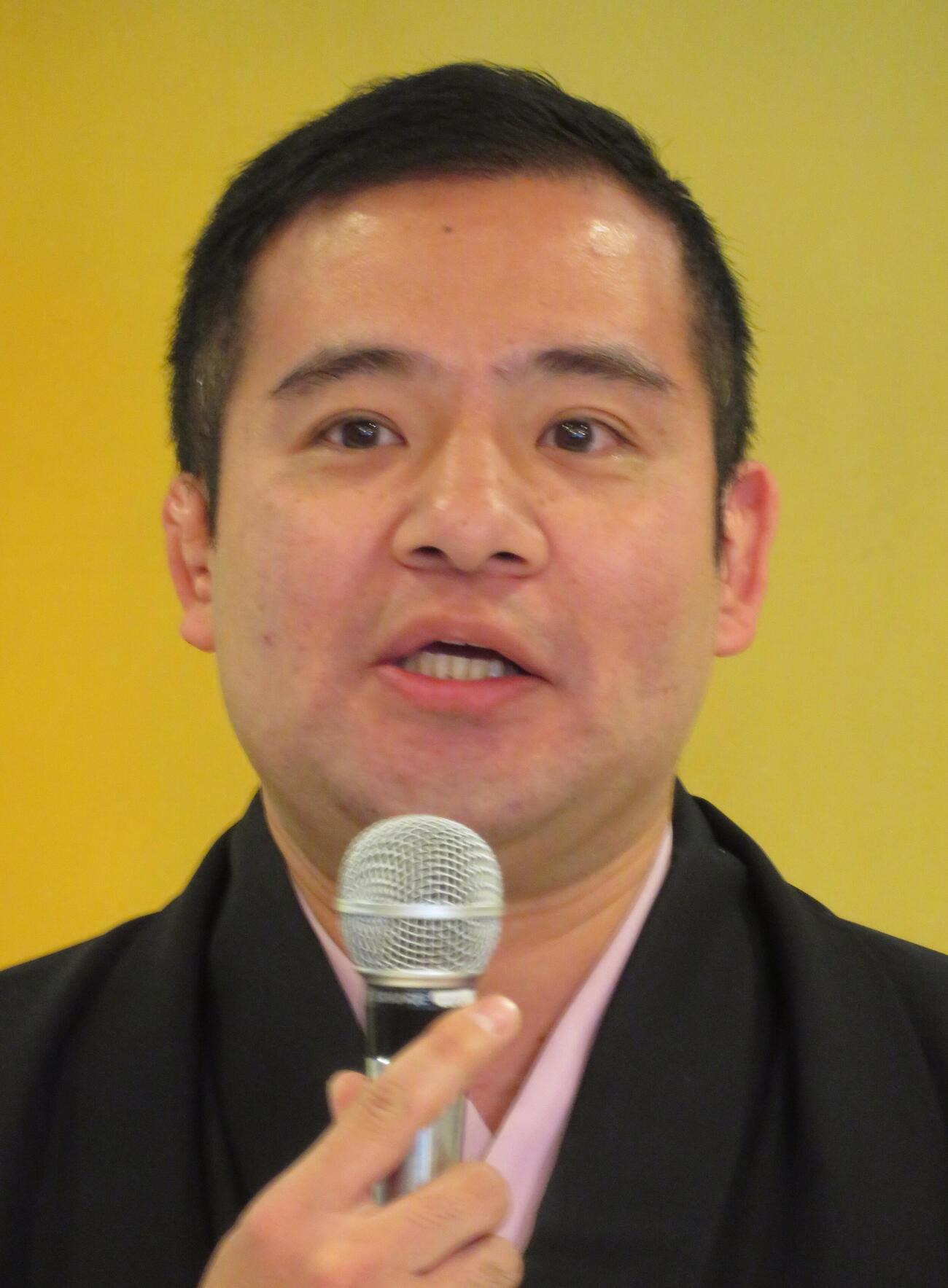 真打ちに昇進した桂竹千代